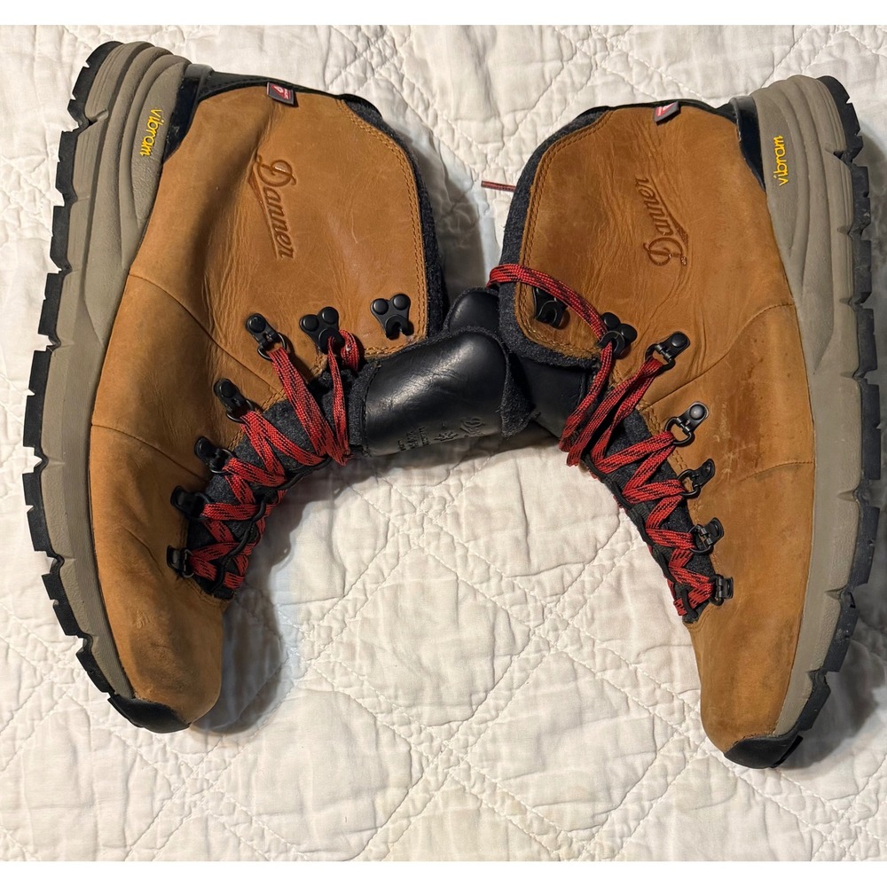 Danner Mountain 600 Hiking Boots Mens 10.5 Brown Red Insulated 200G weatherized